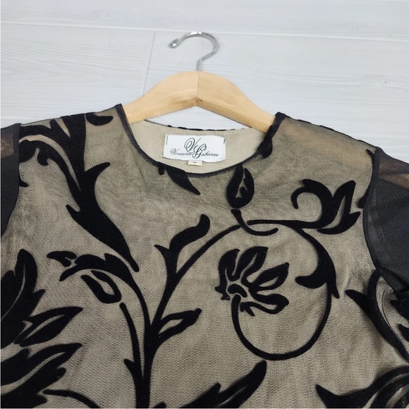 Viviana Black and Cream Floral Blouse - Picture 5 of 5